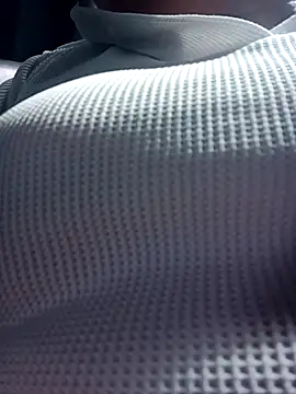 Snapshot of HORNY_MATURE25 chatting on 10.31.25 HORNY MATURE25 online show from 10.31.25