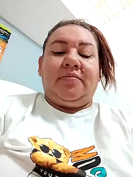 Snapshot of HORNY_MATURE25 chatting on 11.18.25 HORNY MATURE25 online show from 11.18.25