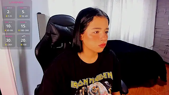 aliice walker  online show from 12.22.25