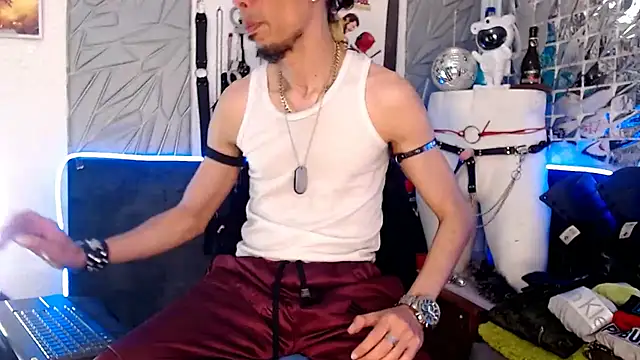 Mensecret69 online show from 03.18.25