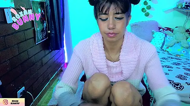 Snapshot of Roxanbunny1 chatting on 04.13.26 Roxanbunny1 online show from 04.13.26