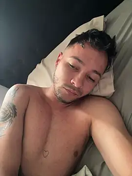 Snapshot of camilo_gonzalez02 chatting on 12.26.24 camilo gonzalez02 online show from 12.26.24