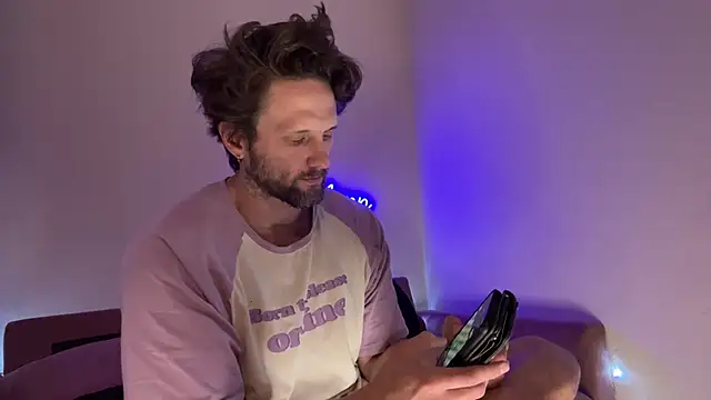 Snapshot of alexmannd chatting on 11.23.25 alexmannd online show from 11.23.25