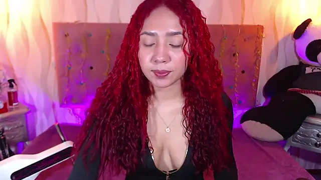 IsabelaLatina online show from 09.26.25