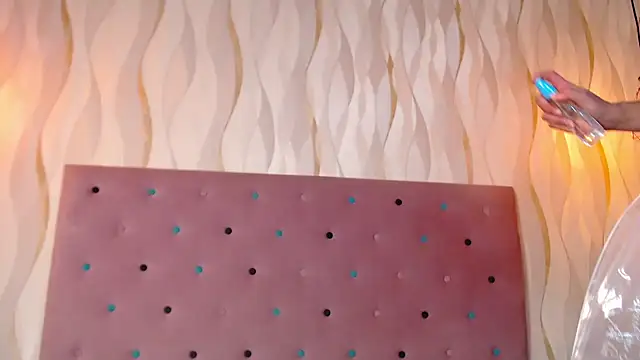 IsabelaLatina online show from 03.21.26