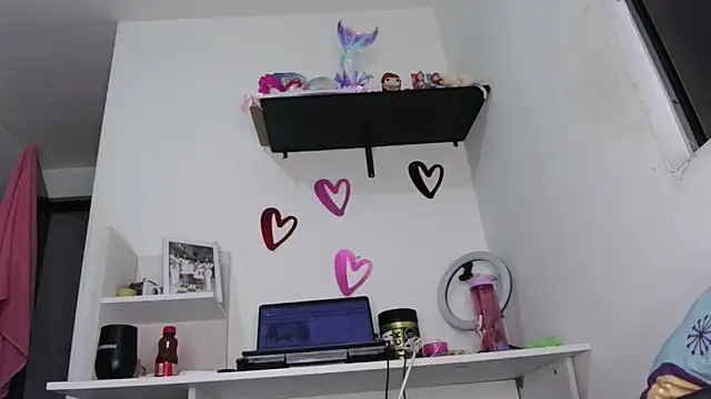 ari sexy1 online show from 12.23.25