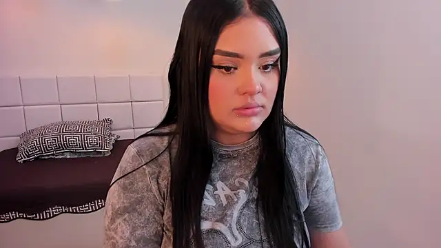 martinasaez online show from 11.26.25