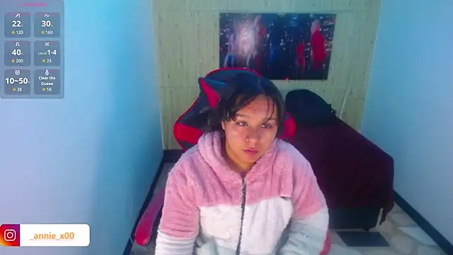 Snapshot of Charis_21 chatting on 10.24.25 Charis 21 online show from 10.24.25