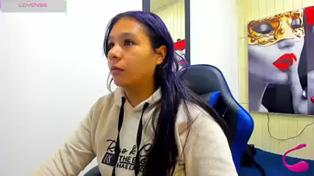 Snapshot of Charis_21 chatting on 02.04.26 Charis 21 online show from 02.04.26