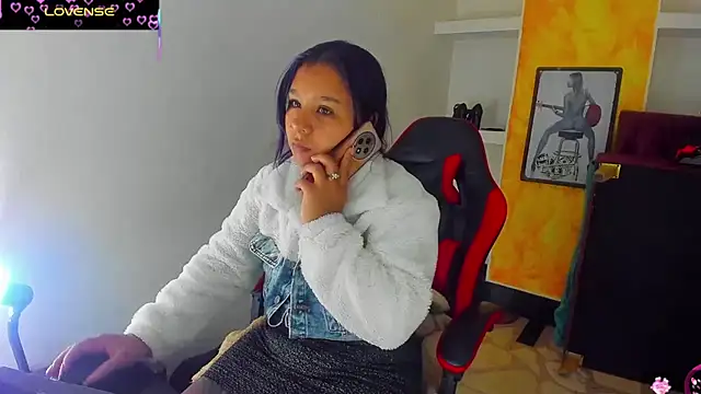 Snapshot of Charis_21 chatting on 02.10.26 Charis 21 online show from 02.10.26