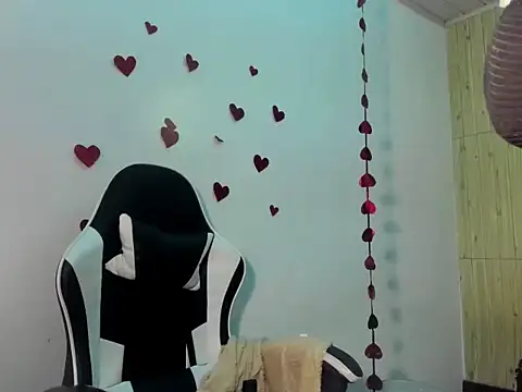 Snapshot of Charis_21 chatting on 02.14.26 Charis 21 online show from 02.14.26