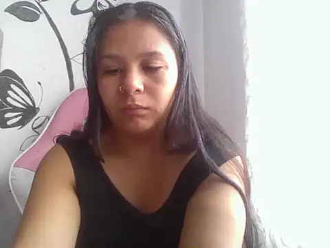 Snapshot of Charis_21 chatting on 04.10.26 Charis 21 online show from 04.10.26