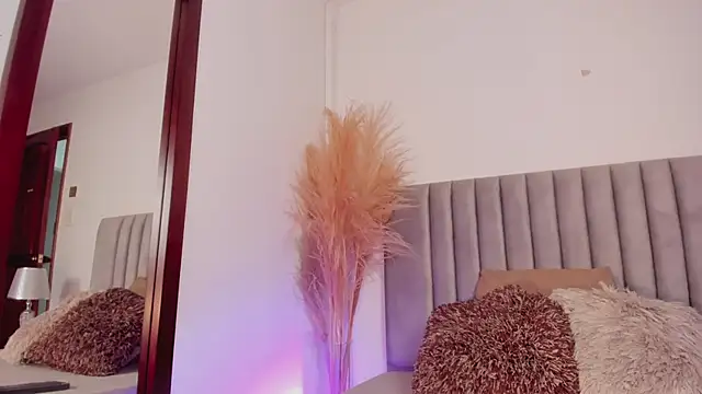 NoraDasilva online show from 02.27.25