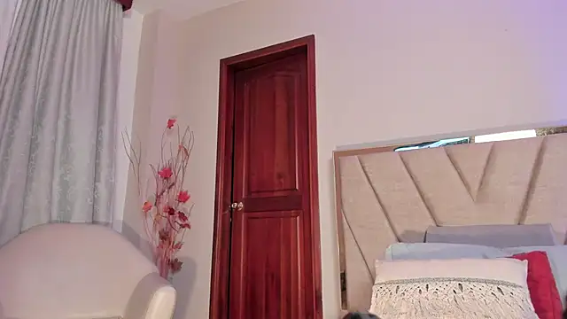 NoraDasilva online show from 10.28.25