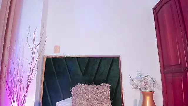 NoraDasilva online show from 11.11.25