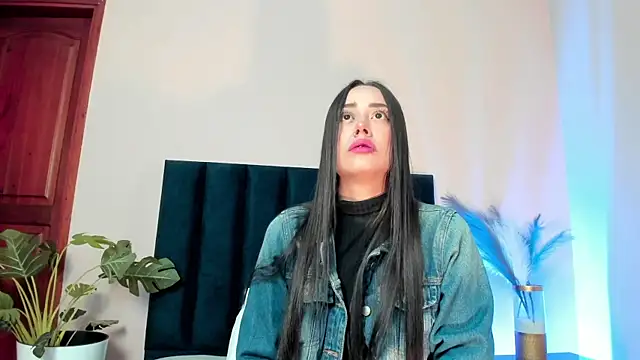 Snapshot of NoraDasilva chatting on 01.10.26 NoraDasilva online show from 01.10.26