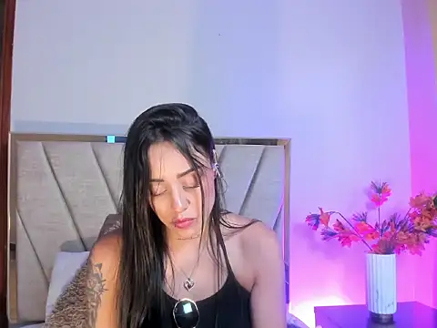 Snapshot of NoraDasilva chatting on 02.11.26 NoraDasilva online show from 02.11.26