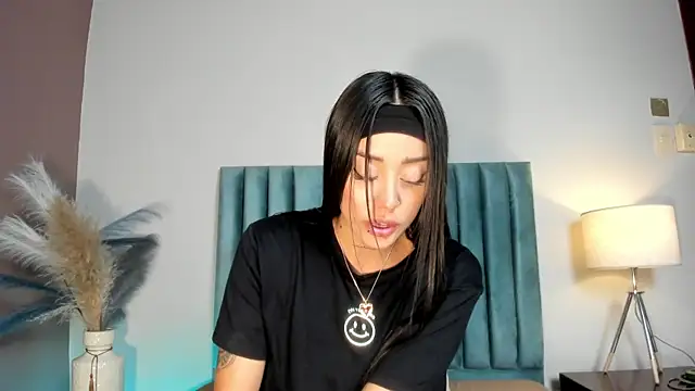 Snapshot of NoraDasilva chatting on 02.23.26 NoraDasilva online show from 02.23.26