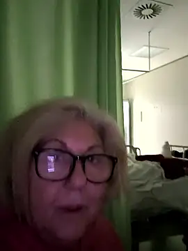 Snapshot of Merilulla chatting on 01.11.26 Merilulla online show from 01.11.26