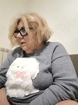 Snapshot of Merilulla chatting on 02.09.26 Merilulla online show from 02.09.26