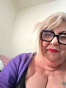 Snapshot of Merilulla chatting on 03.03.26 Merilulla online show from 03.03.26