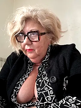 Snapshot of Merilulla chatting on 03.14.26 Merilulla online show from 03.14.26