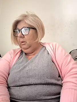 Snapshot of Merilulla chatting on 03.21.26 Merilulla online show from 03.21.26