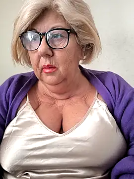 Snapshot of Merilulla chatting on 03.27.26 Merilulla online show from 03.27.26