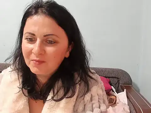 Snapshot of Lillian2 chatting on 01.03.25 Lillian2 online show from 01.03.25