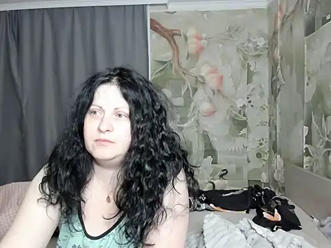 Lillian2 online show from 03.17.26