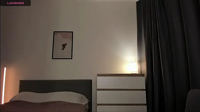 Alice Dias online show from 11.28.25