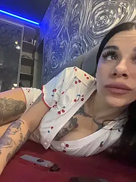 Snapshot of Queen_of_pain chatting on 01.08.26 Queen of pain online show from 01.08.26