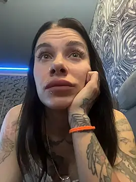 Snapshot of Queen_of_pain chatting on 02.17.26 Queen of pain online show from 02.17.26