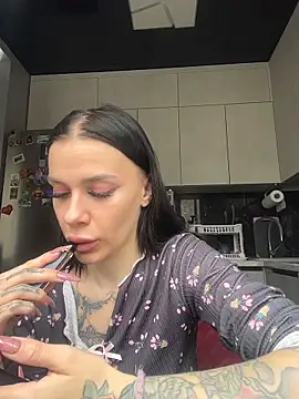 Snapshot of Queen_of_pain chatting on 03.21.26 Queen of pain online show from 03.21.26