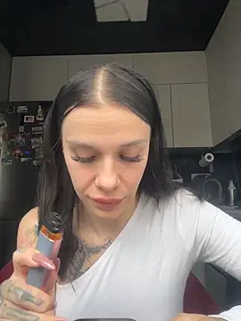 Snapshot of Queen_of_pain chatting on 03.24.26 Queen of pain online show from 03.24.26