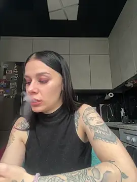 Snapshot of Queen_of_pain chatting on 03.27.26 Queen of pain online show from 03.27.26