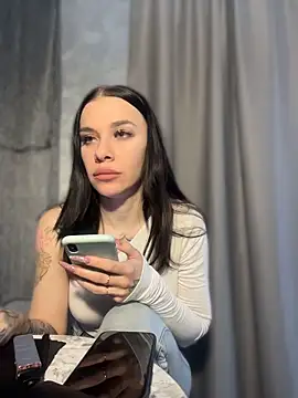 Snapshot of Queen_of_pain chatting on 04.12.26 Queen of pain online show from 04.12.26