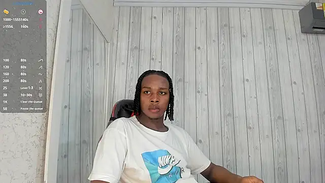 Snapshot of DominicSccott chatting on 02.26.25 DominicSccott online show from 02.26.25