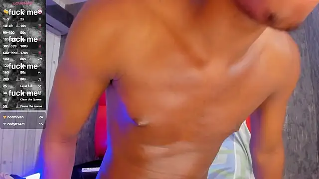 Snapshot of DominicSccott chatting on 03.03.25 DominicSccott online show from 03.03.25