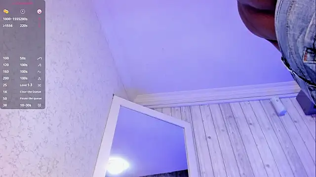 Snapshot of DominicSccott chatting on 12.21.25 DominicSccott online show from 12.21.25