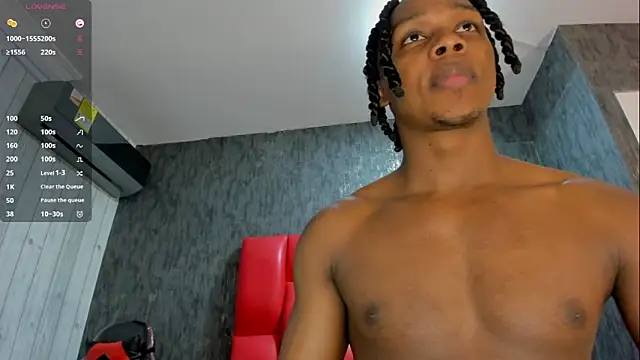 Snapshot of DominicSccott chatting on 02.13.26 DominicSccott online show from 02.13.26