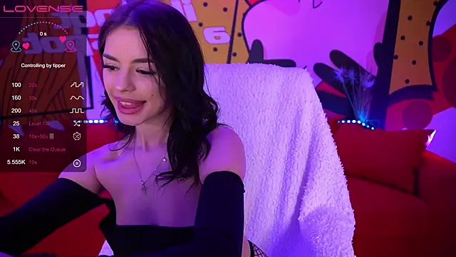 Snapshot of Daenerys_Daenn chatting on 01.04.25 Daenerys Daenn online show from 01.04.25