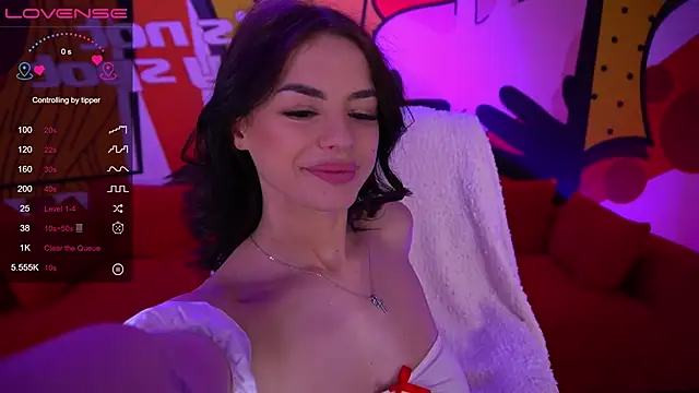 Snapshot of Daenerys_Daenn chatting on 01.08.25 Daenerys Daenn online show from 01.08.25