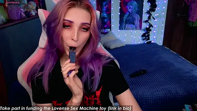 Violet Noir online show from 09.11.25