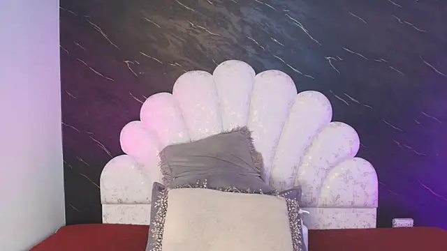  MiaBrown  online show from 04.01.26