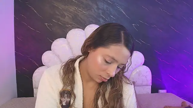  MiaBrown  online show from 04.20.26