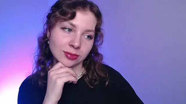 Snapshot of Leah_Reed chatting on 02.12.26 Leah Reed online show from 02.12.26