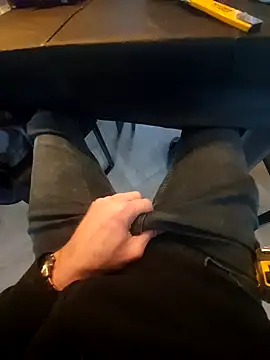 jk1981jk online show from 02.04.25