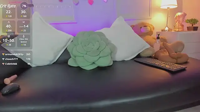 Nicollemays online show from 03.10.25