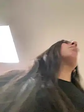 Nicollemays online show from 03.18.25